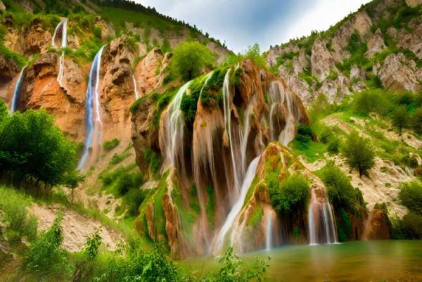 Foto de Gedmishkh de las cascadas del zar